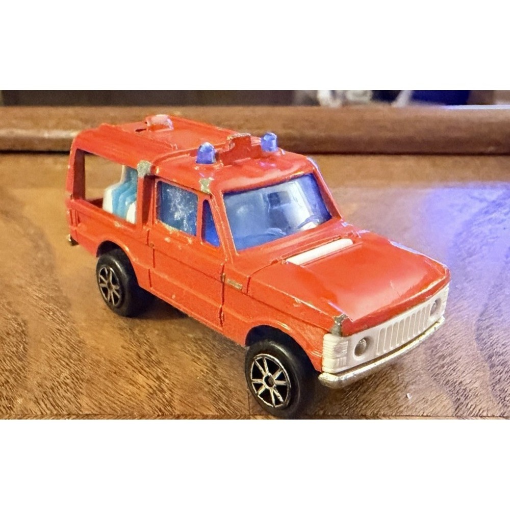 Vintage Majorette No.246 Red Range Rover fire engine